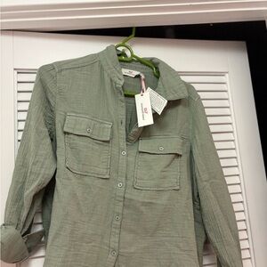 Vineyard Vines Sage Green Button-Up Shirt